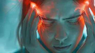 نشانه‌های حمله میگرن چیست و چگونه می‌توان آن را مدیریت کرد؟
