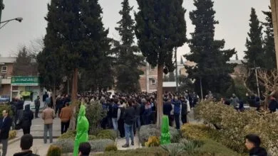 تجمع تعدادی از دانشجویان دانشگاه تهران در اعتراض به عدم تامین امنیت اطراف کوی دانشگاه